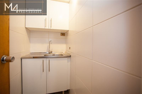 Oficina En Venta De 6 Privados En Providencia