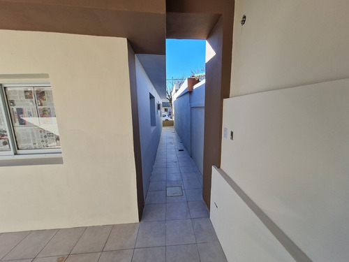 Imagen 30 de 30 de Casa Centrica En Venta En Avellaneda