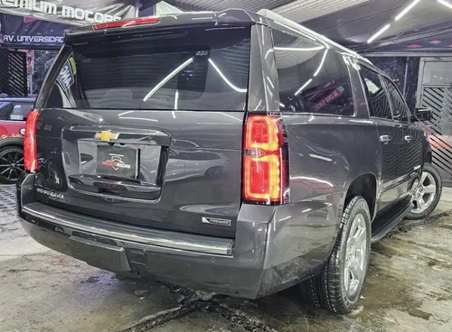 Chevrolet Suburban 5.4 Premier Piel 4x4 At