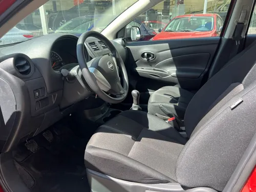 Nissan V-Drive 1.6 Mt A/C Audio