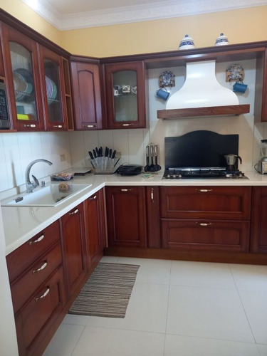 Apartamento En Urb El Parral, 3 Hab + 2 Estac + Planta Gb