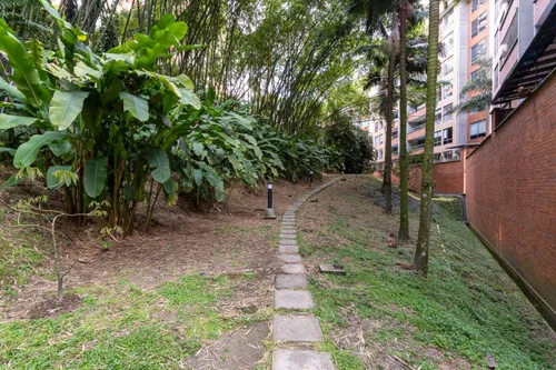 Apartamento En Arriendo En Loma Del Escobero. Cod A23971