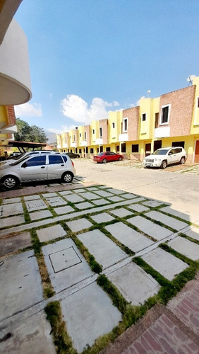 Imagen 2 de 13 de Marisol Castro Vende Townhouse En El Manantial | Naguanagua | Carabobo | Res. Danubio | Foth-510
