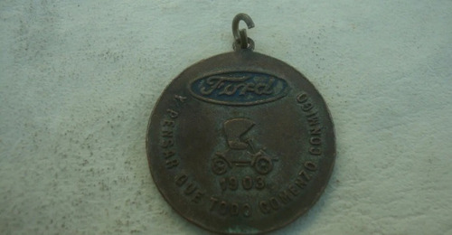 Antigua Medalla Pabellon Ford 1966 En Metal