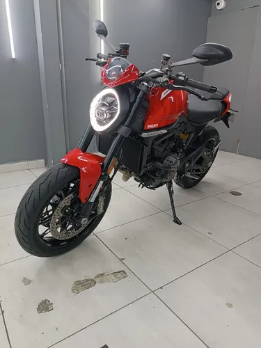 Ducati Monster 937