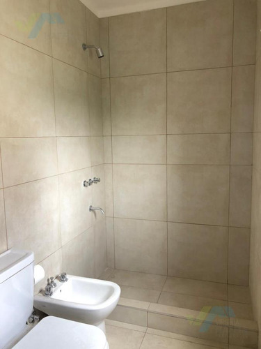 Casa Con Pileta De Construccion Tradicional - San Ramon Pilar Del Este