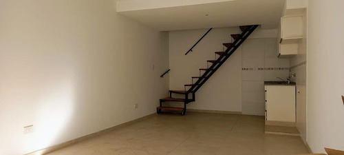 Imagen 4 de 9 de Venta Ph - Barrio Hospitales