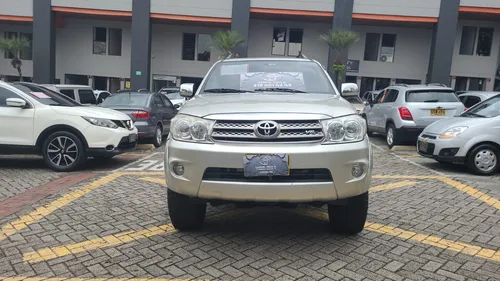Toyota Fortuner 4.0 Sr5