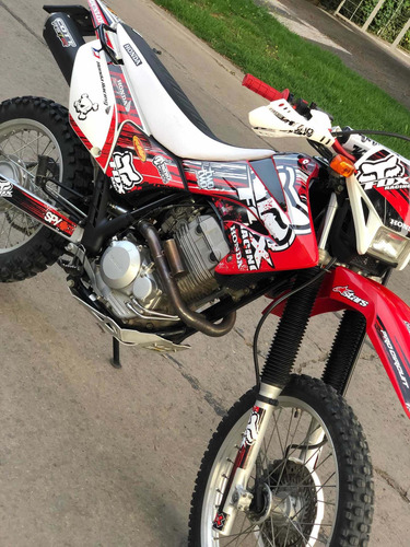 Imagen 2 de 5 de Honda Tornado Xr 250