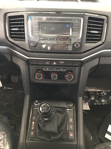 Amarok Base Doble Cabina Dc Caja Sexta Trendline 4x2 2021 Do