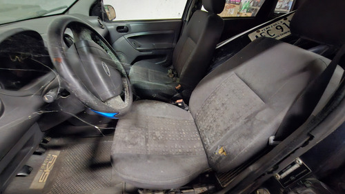 Ford Fiesta Chocado
