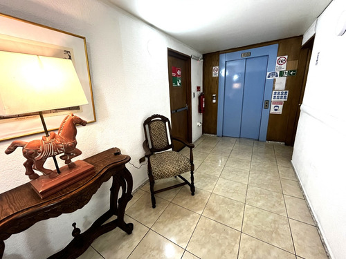Se Vende Apart Hotel En Pleno Barrio Lastarria (8 Pisos)