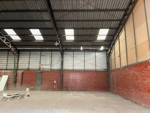 Bodega Caupolicán / Lautaro, A 1,8 Km Américo Vespucio
