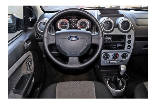 Imagem 7 de 11 de Ford Fiesta 1.6 8v Flex