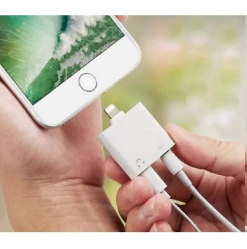 Adaptador Lightning Para iPhone Carga Y Audio Jack 3.5mm