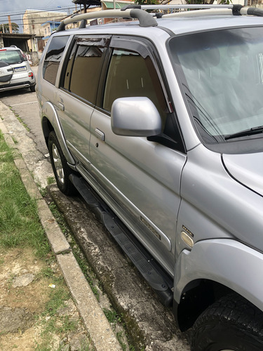Mitsubishi Pajero Sport 3.5 V6 4x4 Flex Aut. 5p