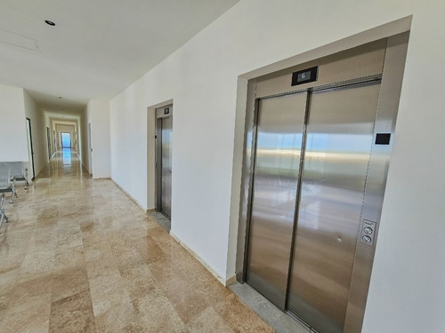 Oficinas Y Consultorios· Avenida 135 · Zona Sur · Seguridad · Elevadores