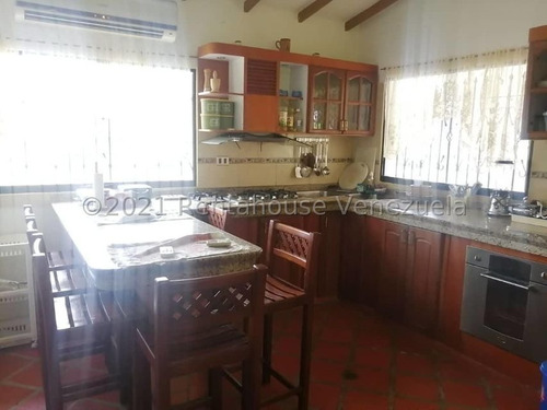 Imagen 2 de 7 de Andreina Gonzalez Vende Casa En Safari Carabobo Libertador 22-9864