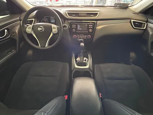 Nissan X-Trail 2.5 Sense 2 Filas Cvt