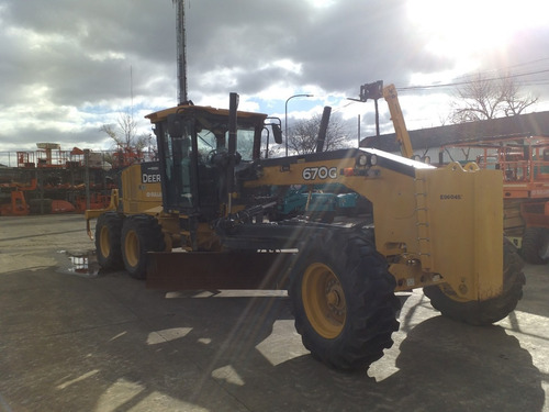 Imagen 2 de 4 de Motoniveladora John Deere 670g Usada Con Garantía