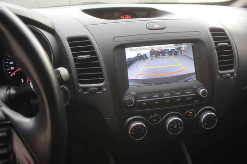 Imagen 8 de 15 de Kia Forte Sedan 2018 4p Ex, Tm6, Bl, Cámara Reversa 7 , F.