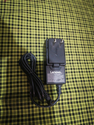 Cargador Lenovo 5v 4a 20w (4.0*1.7 Mm) .