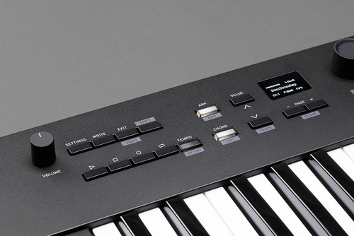 Teclado controlador Korg Midi Usb Keystage de 49 teclas