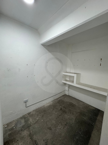 Edificio En Venta En Viveros De La Loma