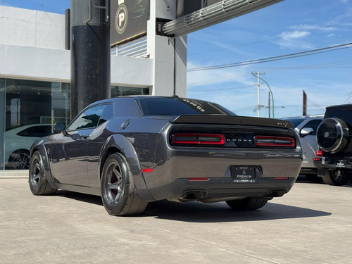 Dodge Challenger 6.2 Srt Hellc At