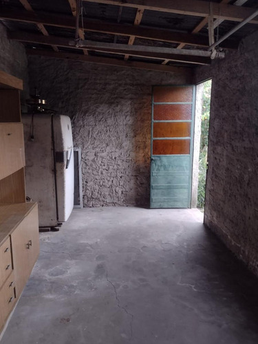 Casa En Venta - 3 Dormitorios 1 Baño - 450mts2 - Ensenada