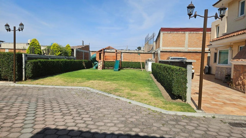 Casa En Venta Metepec Centro Edo. Mex Estilo Mexicano 3 Rec 2.5 Baños 3 Estacionamientos