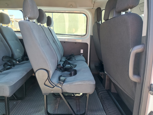 Ford Transit 2.2 Pasajeros Larga Techo Alto Custom Mt