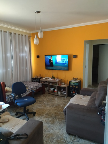 Casa 3 Cômodos+2 Casas + Garagem