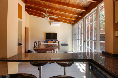 Venta Casa Con Pileta Munro