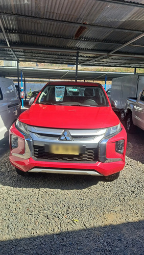 Mitsubishi L200 2.4 Td Katana Cr Special Pack Mt 4x2 Dies...
