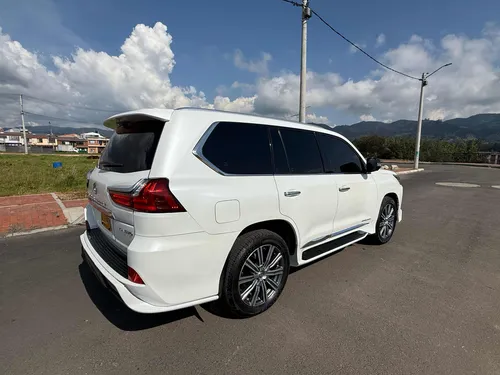 Lexus LX 2 5.7 570