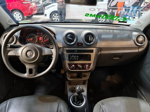 Imagem 14 de 19 de Saveiro 1.6 Mi Ce 8v G.vi 2014 Completo Protetor E Capota
