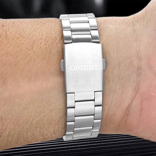 Relógio De Pulso Orient Com Corria De Aço Inoxidável Cor Prateado - Fondo Branco