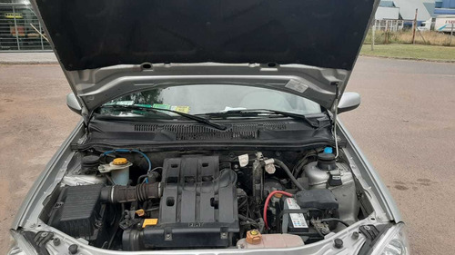 Fiat Palio 1.4 Attractive 2011