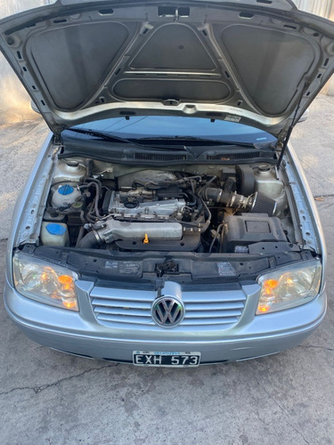 Volkswagen Bora 1.8 T Highline