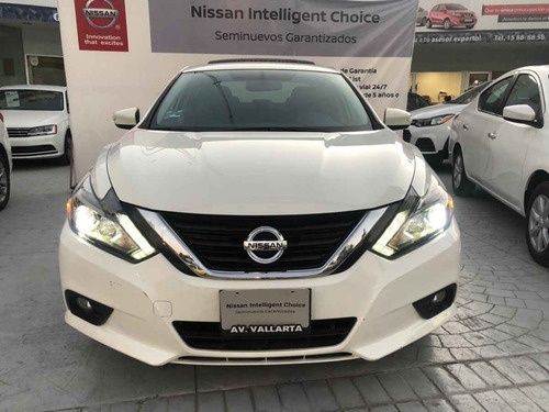 Nissan Altima 2017 4p Advance Navi L4/2.5 Aut