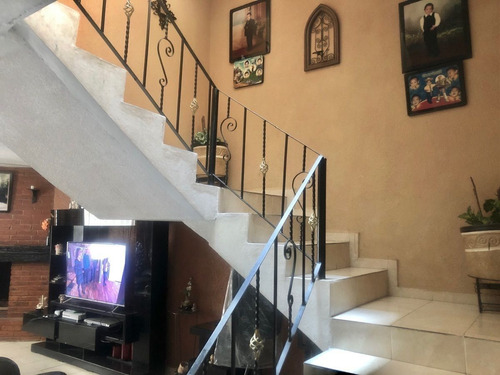 Casa En Venta, Cuautepec, Deportivo Juventino Rosas, Excelente Mantenimiento