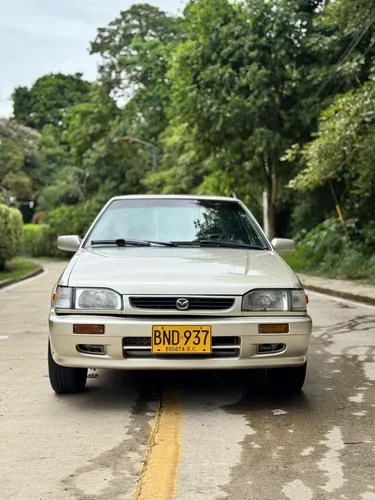 Mazda 323 1.3 Hs
