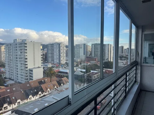Imagen 1 de 13 de Arriendo Dpto Amoblado Av. Carrera / Pelantaro