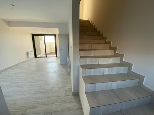 Venta Duplex Dos Dormitorios Terrazas Del Neuquen