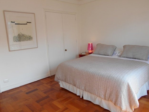 Imagen 2 de 12 de Barrio Lastarria Impresionante Remodelación Forestal