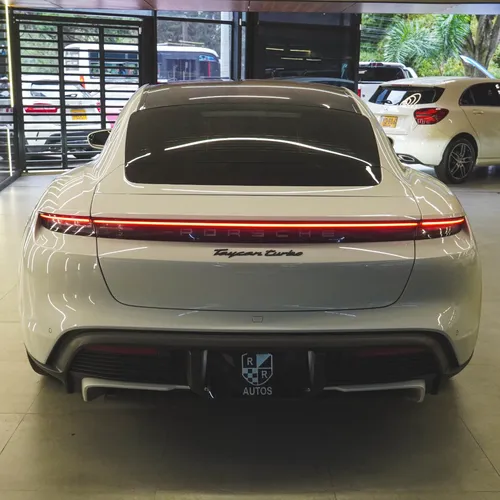Porsche Taycan Turbo 2020