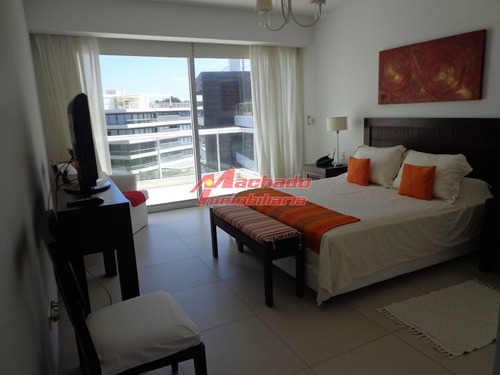 Imagen 16 de 25 de Apartamento En Venta Y Venta, Rincon Del Indio 2 Dormitorios, Con Parrillero Propio