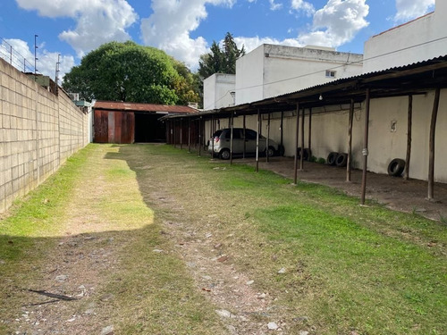 Imagen 2 de 9 de Cocherasemicubierta En Venta Ubicado En Paso Molino