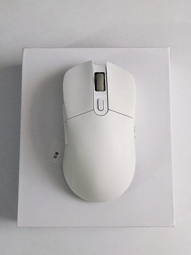 Xinshuntian G820 Pro Gaming Mouse Gamer